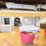 6 Guests With Terrace In Pedestrian Historic Centre Of