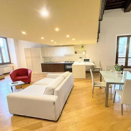 6 Guests With Terrace In Pedestrian Historic Centre Of Apartamento Spoleto