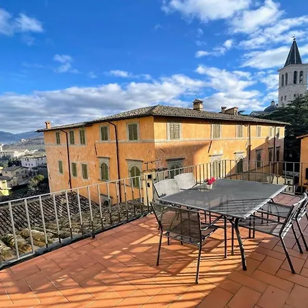 6 Guests With Terrace In Pedestrian Historic Centre Of * Spolète