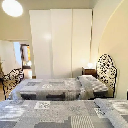 Appartement 6 Guests With Terrace In Pedestrian Historic Centre Of *
