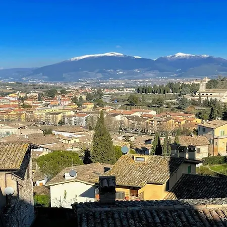 6 Guests With Terrace In Pedestrian Historic Centre Of
