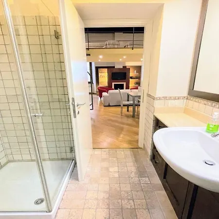 6 Guests With Terrace In Pedestrian Historic Centre Of Appartement *