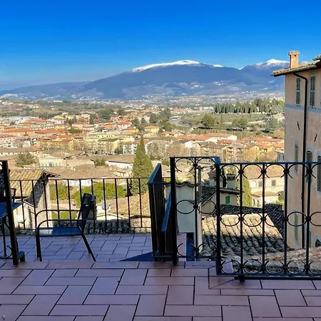 6 Guests With Terrace In Pedestrian Historic Centre Of *