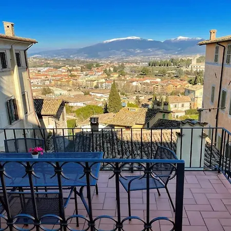 6 Guests With Terrace In Pedestrian Historic Centre Of